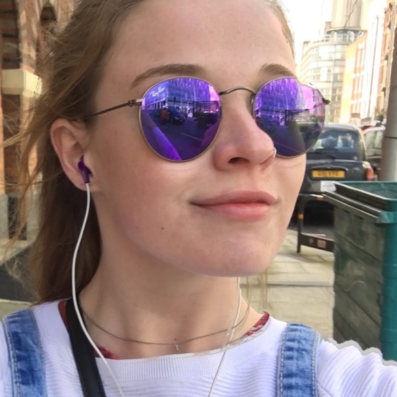 Meet your Posher, Tracey - Picture 1 of 1